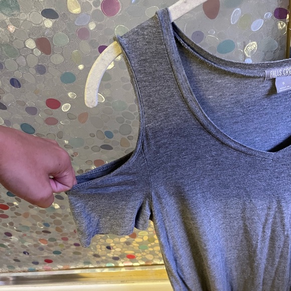 SIMPLE CUT OUT GREY DRESS - Picture 3 of 4